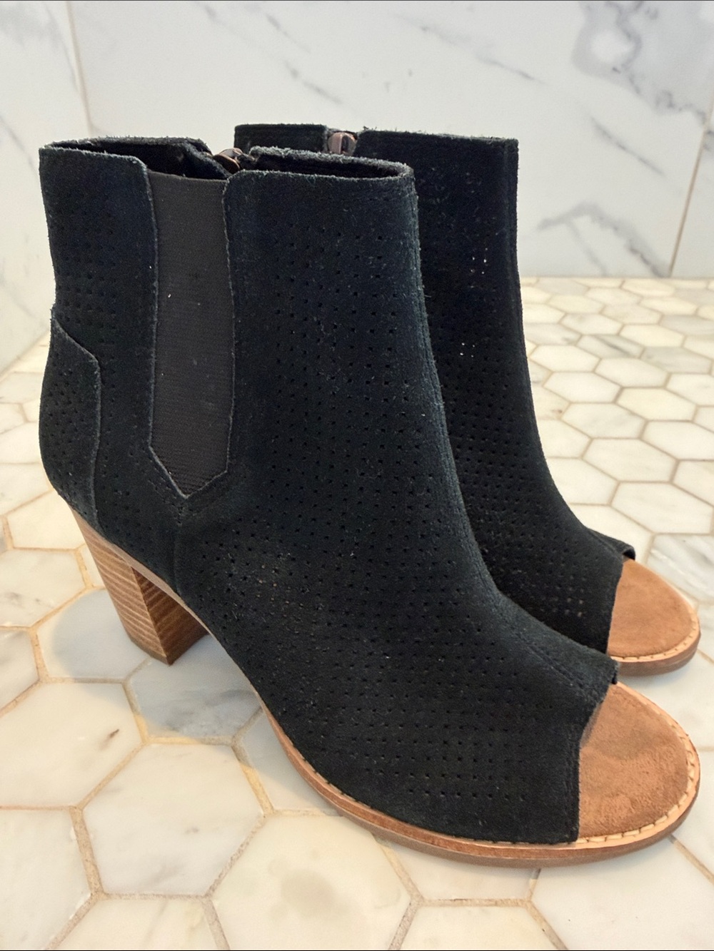 TOMS Majorca Black Suede Ankle Peep Toe Bootie Stacked Chunky Heel Women’s 6
